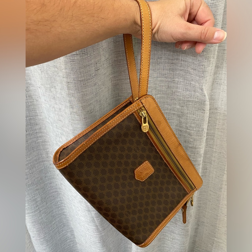 Celine Triomphe Clutch - Picture 15 of 16